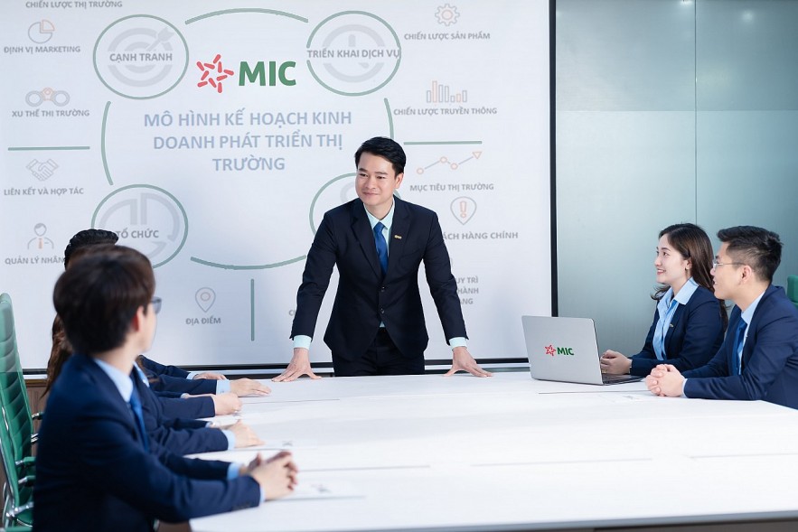 Several insurance stocks increases “on trend,” impressed with MIG
